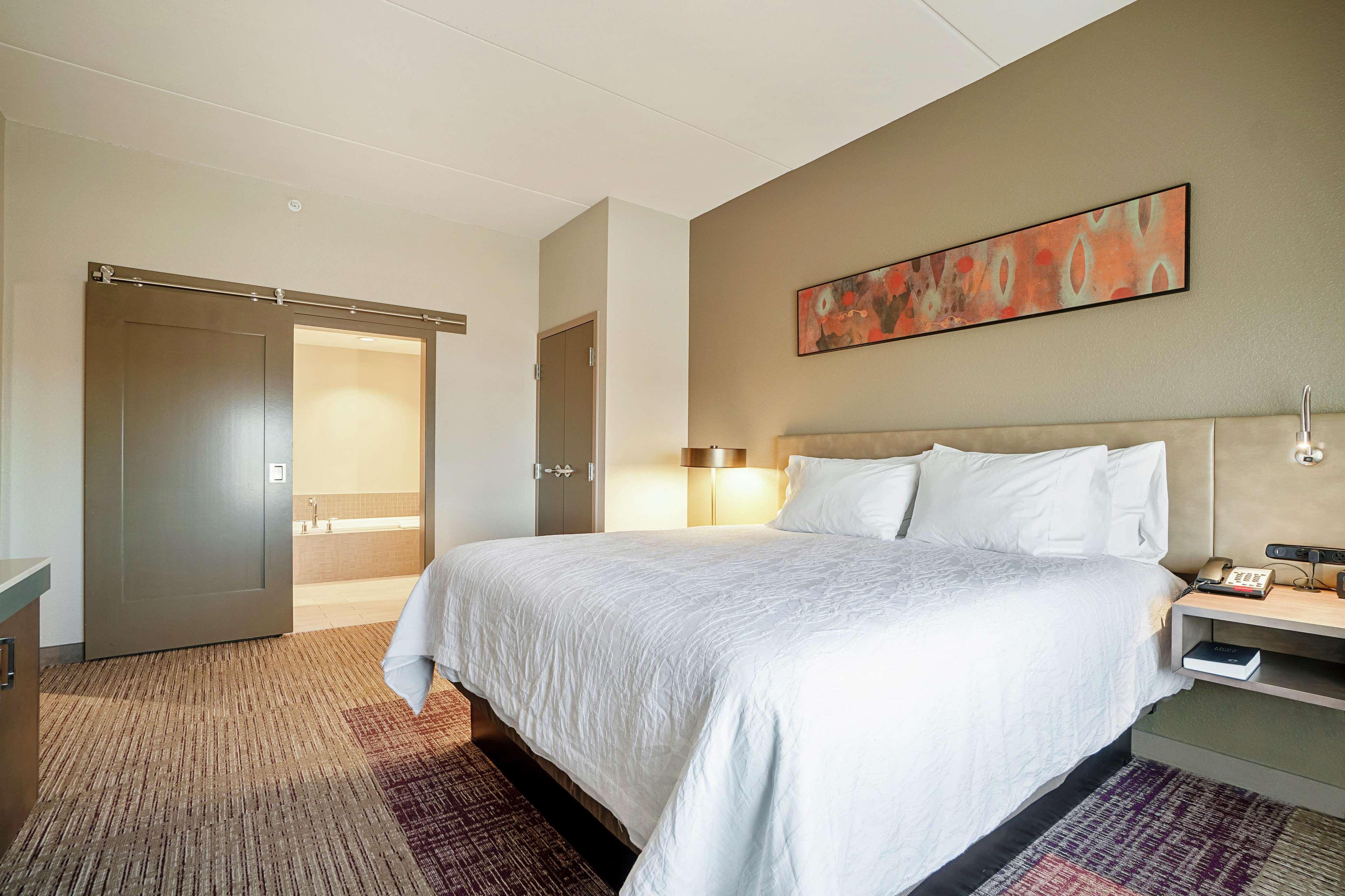 Hilton Garden Inn Edmond/Oklahoma City North Exterior photo