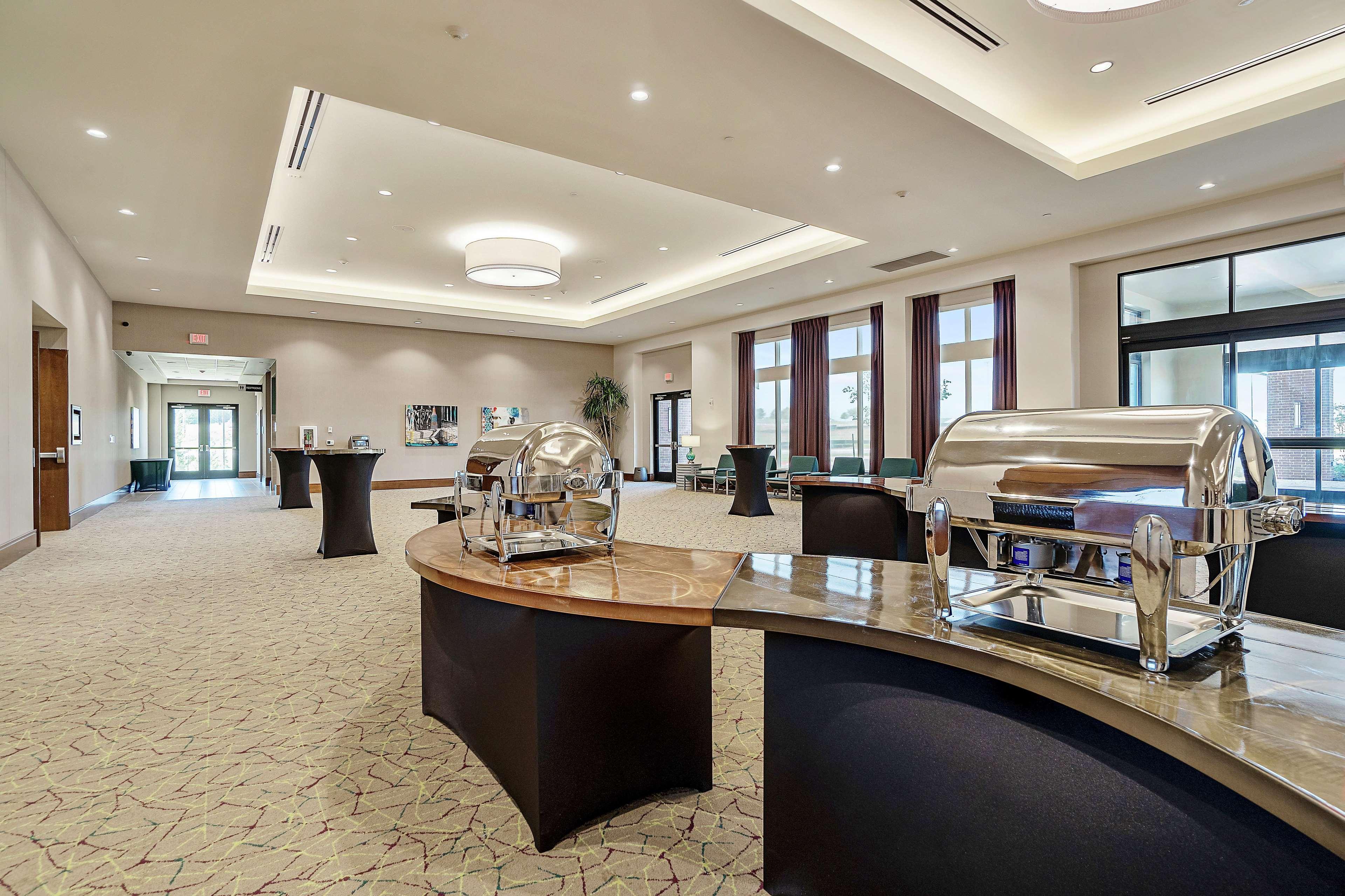 Hilton Garden Inn Edmond/Oklahoma City North Exterior photo