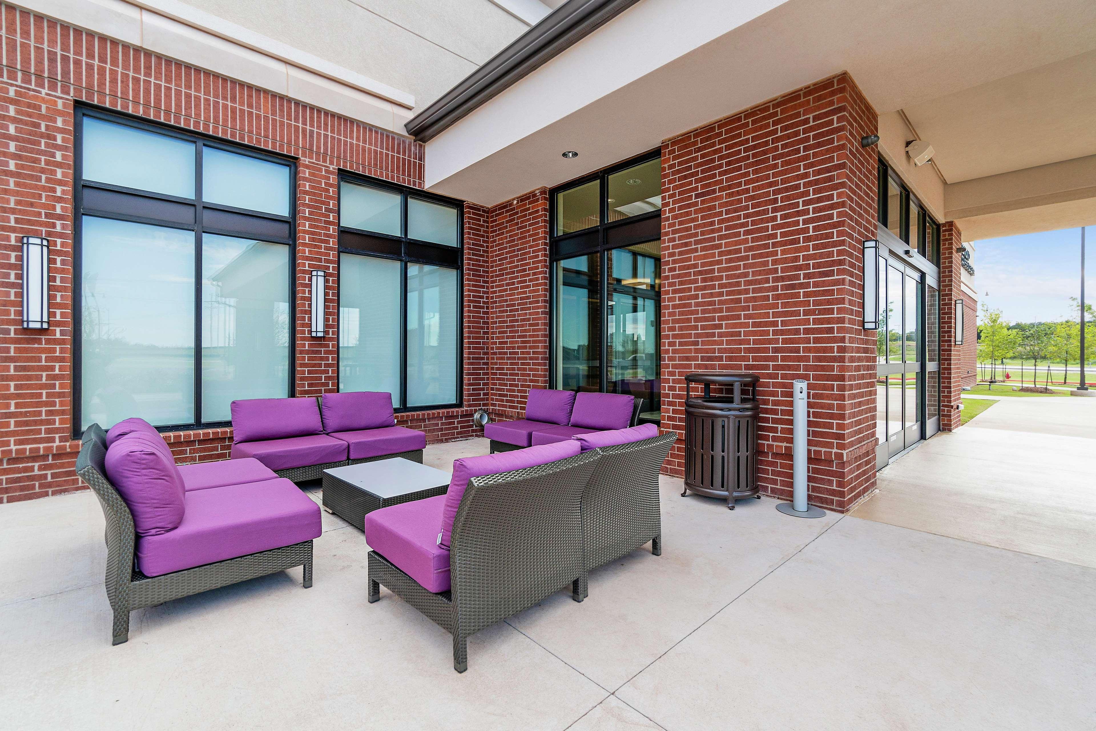 Hilton Garden Inn Edmond/Oklahoma City North Exterior photo